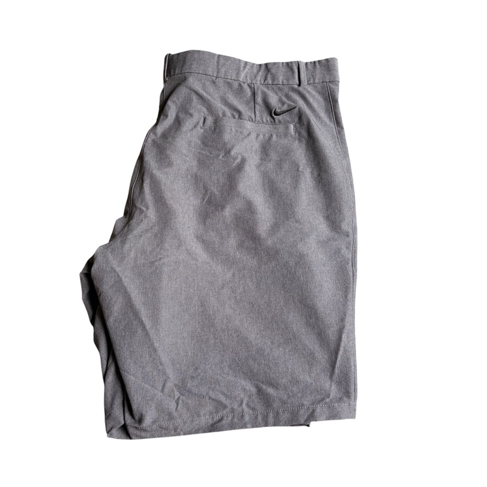 Nike Dri-Fit Standard Fit 42